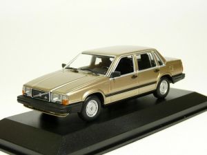 MXC940171702 - Voiture de 1986 couleur gold métallisé - VOLVO 740 GL