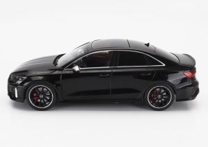 MOD18450 - Voiture de 2022 couleur noir – AUDI RS3