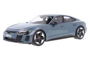 NOREV188382 - Voiture de 2021 couleur grise – limitée à 200 pièces – AUDI RS e-tron GT