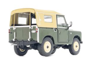 MAR2420-03 - Véhicule de couleur vert foncé - LAND ROVER Séries 3 88 Softtop