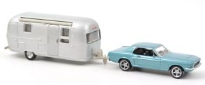 NOREV270582 - Voiture avec caravane de 1968 couleur bleu Jet-Car – FORD Mustang