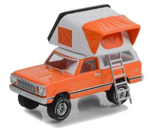 GREEN38030-B - Voiture sous blister de la série THE GREAT OUTDOORS - DODGE Ramcharger SE de 1977