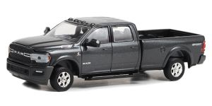 GREEN68020-F - Voiture sous blister de la série SHOWROOM FLOOR - RAM 2500 big Horn sport 4x4 2022