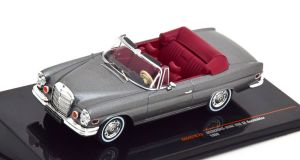 IXOCLC457N - Voiture de 1969 couleur grise - MERCEDES 280 SE 3.5 W111