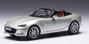 IXOCLC487N.22 - Voiture cabriolet de 2019 couleur beige métallisé - MAZDA MX-5