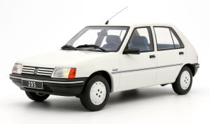 OT463 - Voiture de 1988 couleur blanche - PEUGEOT 205 Junior