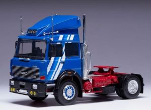 IXOTR196.22 - Camion solo de couleur bleu - IVECO 190.38 turbo star 4x2