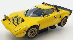 KYO08130Y - Voiture de couleur jaune – LANCIA Stratos HF