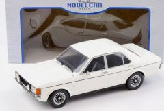 MOD18122 - Voiture de 1968 couleur blanche - MERCEDES 200D - W115