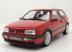 NOREV188418 - Voiture de 1996 couleur rouge – VW Golf GTI