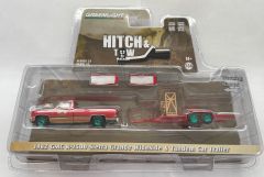 GREEN32250-B_VERT - Voiture avec jantes vertes sous blister de la série HITCH & TOW - GMC K-2500 Sierra grande Wideside 1982 rouge et porte-voiture