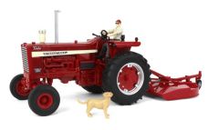 ERT44380 - Tracteur avec faucheuse et figurine – Big farm – INTERNATIONAL 1256