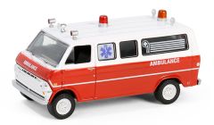 GREEN62030-B - Ambulance sous blister du film Airplane - FORD Club Wagon de 1970