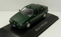 MAGARGAQV12 - Voiture de 1995 couleur verte – RENAULT 19RT