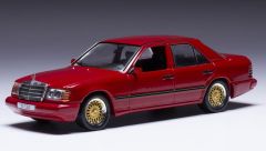 IXOCLC544N.22 - Voiture de 1984 couleur rouge – MERCEDES 300E