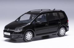 IXOCLC551N.22 - Voiture de 2010 couleur noir - VW Touran