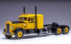 IXOTR192.22 - Camion solo de 1952 couleur noir et jaune – PETERBILT 350 6x4