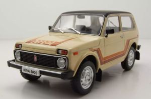 WBXWB124224 - Voiture de 1980 couleur beige - LADA Niva 5000