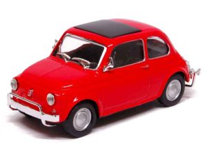 CAR15850 - Voiture de couleur rouge - FIAT 500L