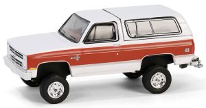 GREEN35290-E - Voiture sous blister de la série ALL-TERRAIN - CHEVROLET K5 Blazer silverado de 1984 couleur blanche