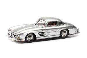 HER430975 - Voiture couleur argent métallisé - MERCEDES BENZ 300 SL