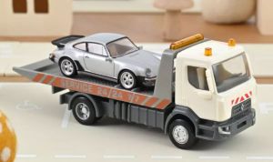 NOREV431130 - Camion dépanneuse avec voiture PORSCHE 911 – RENAULT