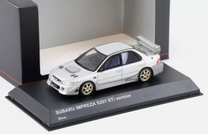 KYO43117S - Voiture de couleur argent - SUBARU Impreza S201