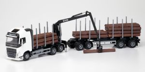 EMEK71302 - Camion blanc avec grue de chargement et remorque transport de bois – VOLVO FH16 750 XL 6x4