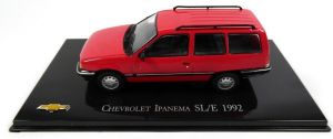 MAGCHEIPANEMA - Voiture break familiale CHEVROLET Ipanema de 1992 de couleur rouge