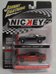 JLPK020A-3 - Voiture sous blister de la série NICKEY série A - CHEVROLET Camaro SS 1969 Noir et CHEVROLET Camaro ZL1 cabriolet 2013 rouge